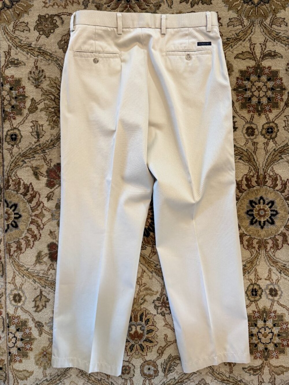Dockers D2 Straight Fit Beige Pleated Khaki Pants Mens Size 34x30 - Picture 5 of 8